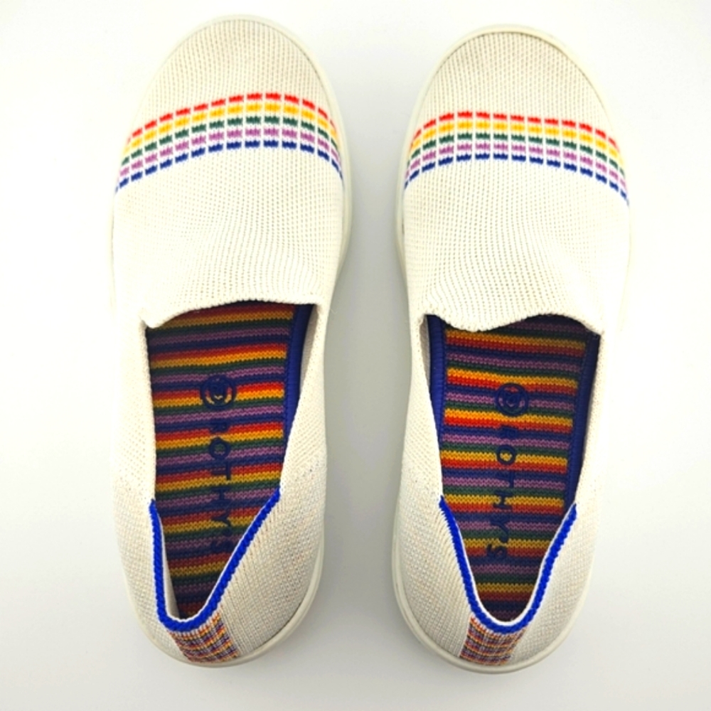 ⭐️ Rothy's kids size 3 rainbow knit fabric slip on sneakers